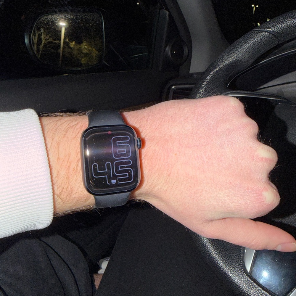 Apple Watch Series 8 GPS 41mm Midnight + Charger + Bands